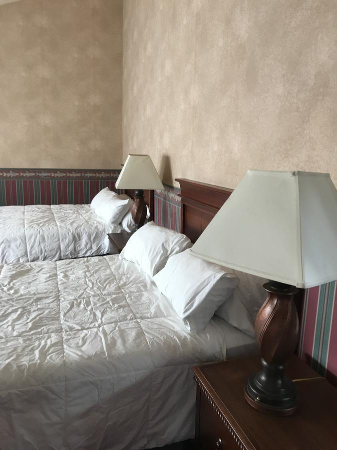 Nirvana Inn & Grill Ellensburg Eksteriør billede